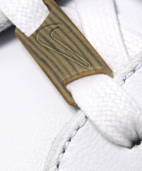 NIKE SPORTSWEAR(ナイキスポーツウェアー)の「ユニセックス ナイキ ブレーザー ホワイト NIKE BLAZER LUX PRM QS 776261-100(スニーカー・メンズ・ホワイト・24.5cm/27.5cm/28.5cm/26.5cm/27cm/24cm/28cm)」の9枚目の写真