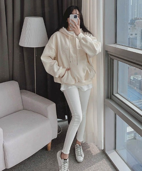 Dalfwin（ダールフィン）の「2023新作 韓国ファッション スウェット レディース　裏起毛あり　LOOSE刺繍ロゴフーディー パーカー　オーバーサイズ ビッグシルエット 2023AW 秋冬新作（パーカー・レディース・ライトブルー/クリーム/ピンク・FREE）」の14枚目の写真