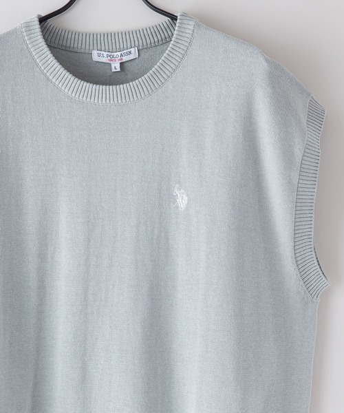 U.S. POLO ASSN.（ユーエスポロアッスン）の「【U.S. POLO ASSN./ユーエスポロアッスン】ワンポイントブランドロゴ刺繍 　ビッグシルエット　ニットベスト（ベスト・メンズ・グリーン/ネイビー/ベージュ/オフホワイト・MEDIUM/LARGE）」の11枚目の写真