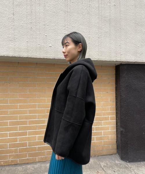 Risley(リズレー)の「Risley(リズレー) リバーシブルフェイクムートンフードコート(ムートンコート・レディース・ブラック・F)」の8枚目の写真