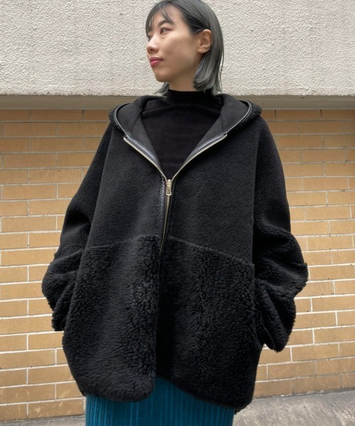 Risley(リズレー)の「Risley(リズレー) リバーシブルフェイクムートンフードコート(ムートンコート・レディース・ブラック・F)」の5枚目の写真