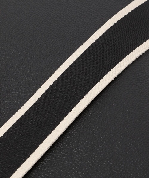 Andemiu(アンデミュウ)の「【WEB限定ブラック】ラインショルダーバッグ185464(ショルダーバッグ・レディース・ブラウン/アイボリー/ブラック/ブルー・FREE)」の10枚目の写真