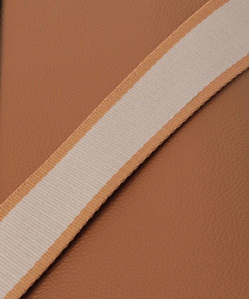 Andemiu(アンデミュウ)の「【WEB限定ブラック】ラインショルダーバッグ185464(ショルダーバッグ・レディース・ブラウン/アイボリー/ブラック/ブルー・FREE)」の18枚目の写真