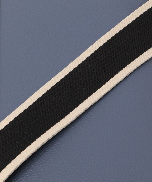 Andemiu(アンデミュウ)の「【WEB限定ブラック】ラインショルダーバッグ185464(ショルダーバッグ・レディース・ブラウン/アイボリー/ブラック/ブルー・FREE)」の7枚目の写真