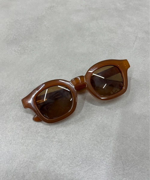 WHO'S WHO gallery（フーズフーギャラリー）の「太フレームサングラス（サングラス・レディース・ブラック/ブラウン・FREE）」の6枚目の写真