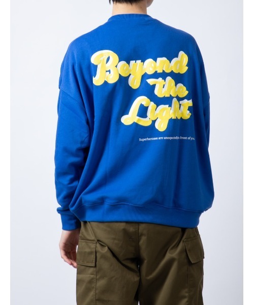 Beno(ビーノ)の「ライトTC裏毛 ルーズシルエット バックグラフィック トレーナー(スウェット・メンズ・ロイヤルブルー/ブラック/杢グレー/ホワイト・M/L)」の1枚目の写真