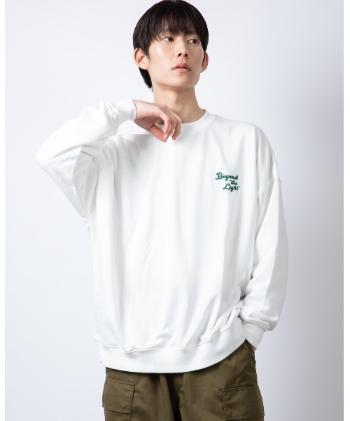 Beno(ビーノ)の「ライトTC裏毛 ルーズシルエット バックグラフィック トレーナー(スウェット・メンズ・ロイヤルブルー/ブラック/杢グレー/ホワイト・M/L)」の8枚目の写真