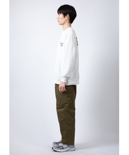 Beno(ビーノ)の「ライトTC裏毛 ルーズシルエット バックグラフィック トレーナー(スウェット・メンズ・ロイヤルブルー/ブラック/杢グレー/ホワイト・M/L)」の17枚目の写真