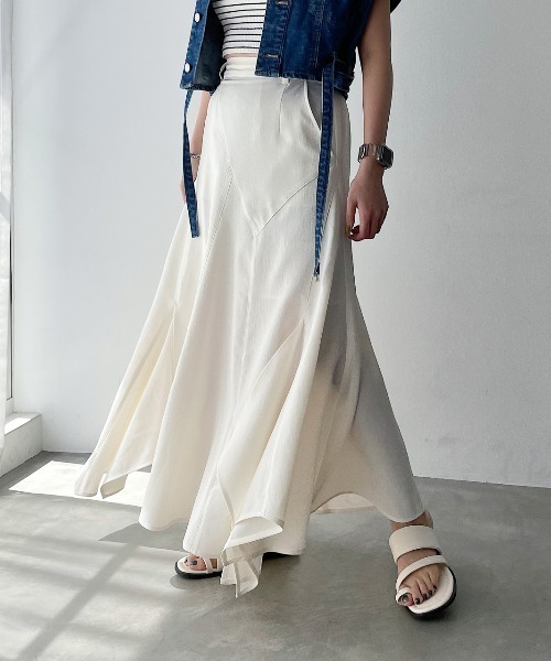 PAGEBOY(ページボーイ)の「リネンライクボリュームスカート(スカート・レディース・オフホワイト/ブルー/ブラック・FREE)」の4枚目の写真