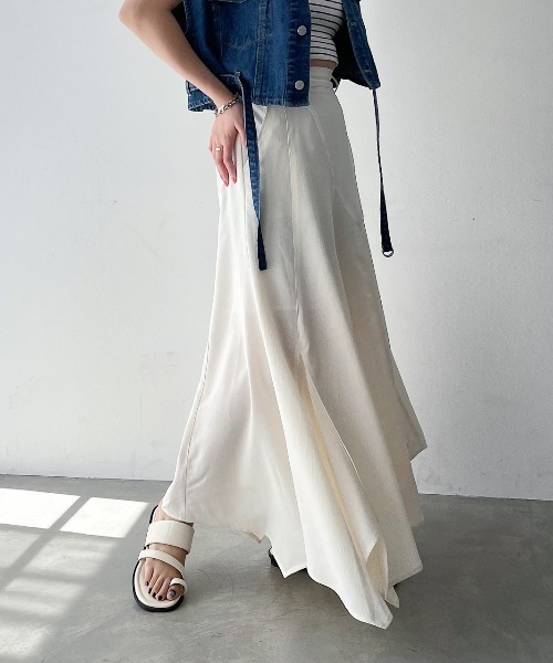 PAGEBOY(ページボーイ)の「リネンライクボリュームスカート(スカート・レディース・オフホワイト/ブルー/ブラック・FREE)」の5枚目の写真
