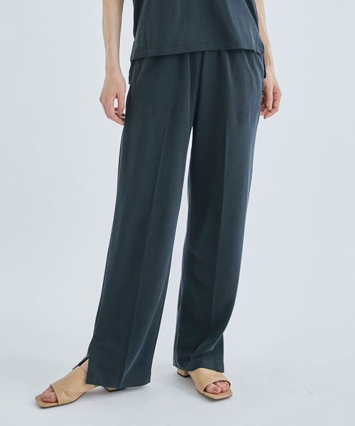 08sircus（ゼロエイトサーカス）の「【08sircus/ゼロハチサーカス】Cupro jersey slit easy pants/キュプラジャージースリットイージーパンツ（その他パンツ・レディース・ミント/ネイビー/ブラック・0/1）」の2枚目の写真