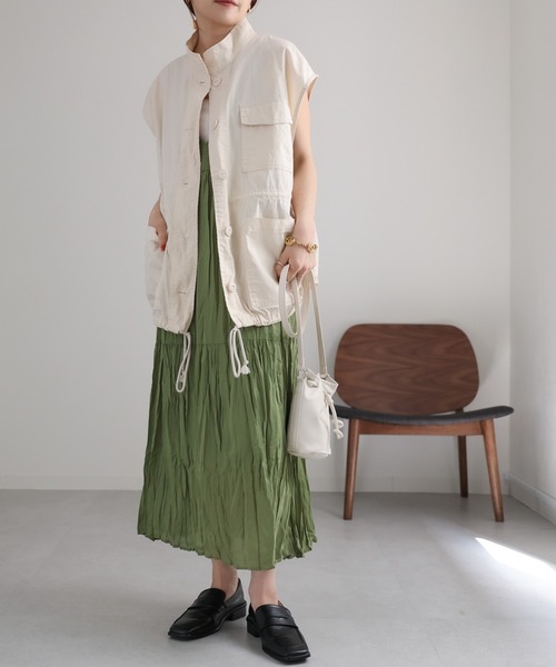 ap retro（アプレトロ）の「シアークリンクルワンピース / バックリボン（ワンピース・レディース・グリーン/ブラック/ブルー/オフホワイト・FREE）」の3枚目の写真