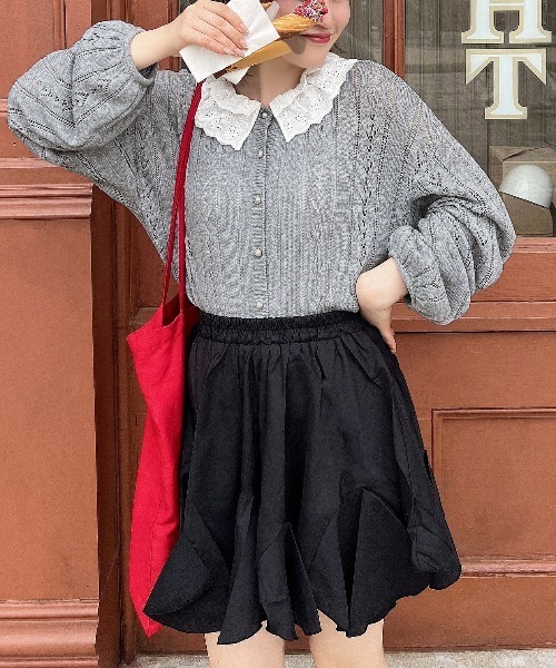 apres jour by あかちゃす（アプレジュールバイアカチャス）の「【あかちゃすコラボアイテム】コットンレースフリルニットカーデ【ZOZOTOWN限定アイテム】（カーディガン/ボレロ・レディース・グレー/レッド/ピンク・フリー/X-LARGE）」の6枚目の写真