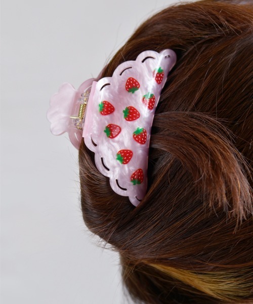 Fun & Daily(ファンアンドデイリー)の「フルーツレトロヘアクリップ(バレッタ/ヘアクリップ・レディース・ブルー/オレンジ/ピンク/イエロー/グリーン/パープル・FREE)」の9枚目の写真