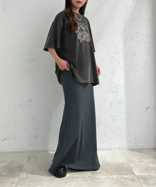 apres jour mignon（アプレジュールミニョン）の「ピグメントヴィンテージライクロックTシャツ2【ZOZOTOWN限定アイテム】（Tシャツ/カットソー・レディース・ピンク/ネイビー/その他/ブラウン系その他/ブラック系その他2/ブラック系その他・X-LARGE/フリー）」の12枚目の写真