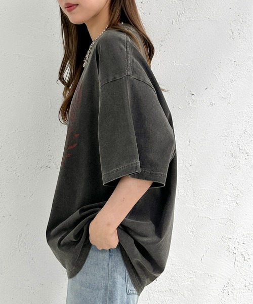 apres jour mignon（アプレジュールミニョン）の「ピグメントヴィンテージライクロックTシャツ2【ZOZOTOWN限定アイテム】（Tシャツ/カットソー・レディース・ピンク/ネイビー/その他/ブラウン系その他/ブラック系その他2/ブラック系その他・X-LARGE/フリー）」の15枚目の写真