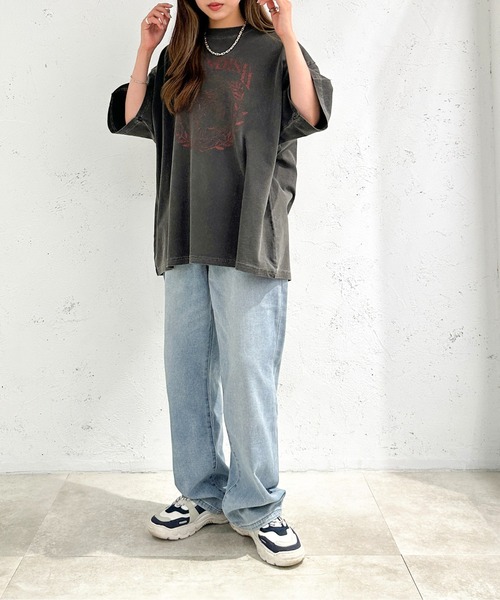 apres jour mignon（アプレジュールミニョン）の「ピグメントヴィンテージライクロックTシャツ2【ZOZOTOWN限定アイテム】（Tシャツ/カットソー・レディース・ピンク/ネイビー/その他/ブラウン系その他/ブラック系その他2/ブラック系その他・X-LARGE/フリー）」の17枚目の写真