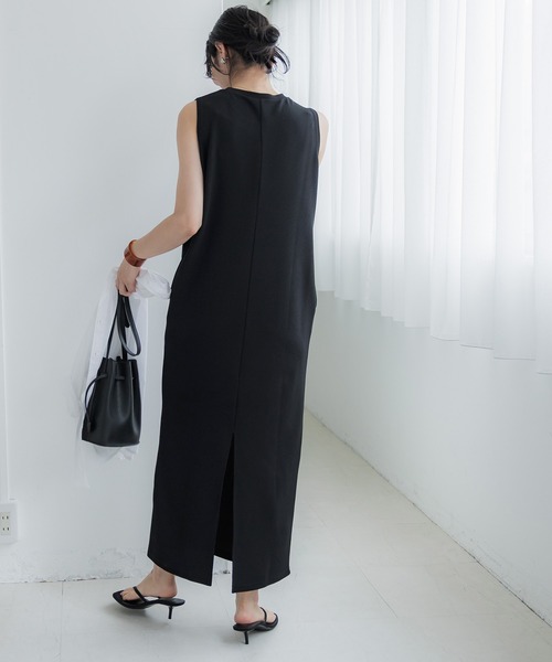 coca（coca）（コカ）の「エンボスIラインバックスリットワンピース（ワンピース・レディース・ブラック・M/L）」の9枚目の写真