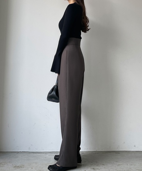 Louere(ルエレ)の「ダブルボタンラップパンツ(その他パンツ・レディース・アイボリー/ダークグレー/ブラック・SMALL/MEDIUM/X-LARGE/LARGE)」の12枚目の写真