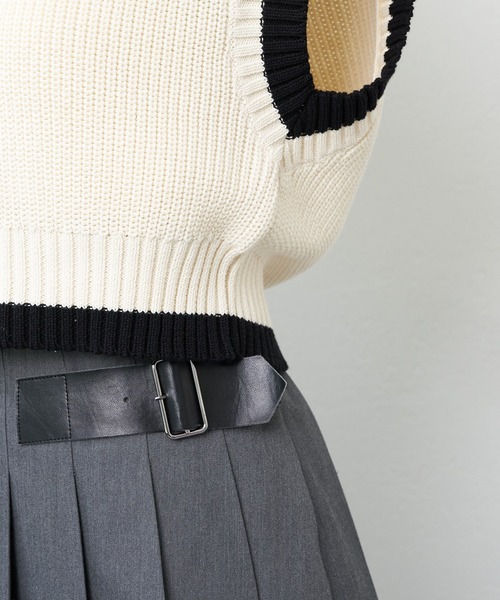 Chico（チコ）の「短丈バイカラーニットベスト（ベスト・レディース・アイボリー/ブラック/ブラック系その他/ホワイト系その他・FREE）」の20枚目の写真