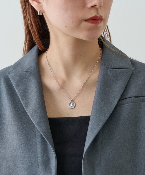 COLONY 2139（コロニートゥーワンスリーナイン）の「コイン×ツイストチェーンネックレス（ネックレス・レディース・ゴールド/シルバー・FREE）」の15枚目の写真