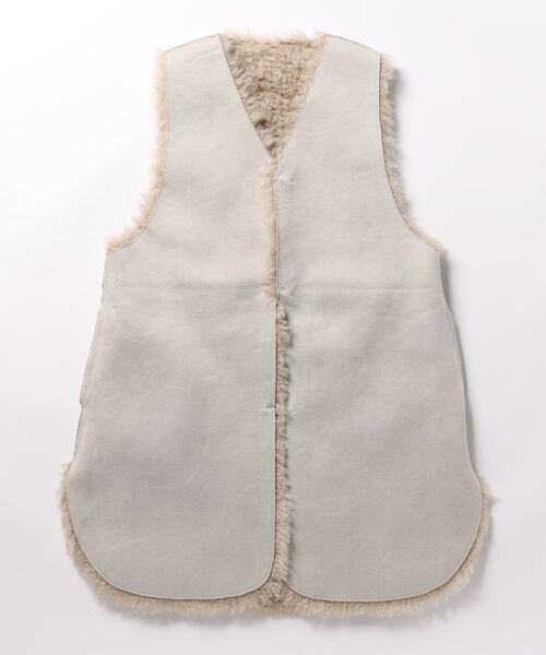 Q（キュー）の「リバー プードルファーベスト（ベスト・レディース・ベージュ/ダークブラウン・MEDIUM）」の6枚目の写真