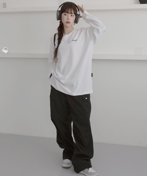 muahmuah(ムーアムーア)の「A'GEM/9 × .kom『muah muah/ムーアムーア』STITCH LOGO LONG SLEEVE T-SHIRT/ステッチロゴ 長袖Tシャツ(Tシャツ/カットソー・レディース・ホワイト/ブラック・FREE)」の10枚目の写真