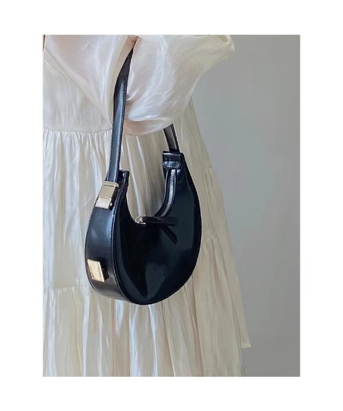 Birthday room(バースデイルーム)の「2WAYラウンドスモールバッグ(ハンドバッグ・レディース・ホワイト/ブラック・FREE)」の13枚目の写真