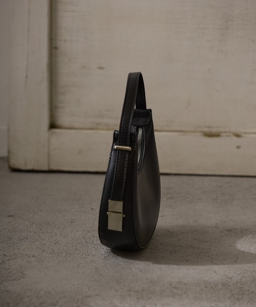 Birthday room(バースデイルーム)の「2WAYラウンドスモールバッグ(ハンドバッグ・レディース・ホワイト/ブラック・FREE)」の19枚目の写真