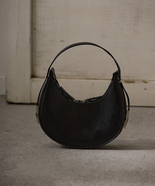 Birthday room(バースデイルーム)の「2WAYラウンドスモールバッグ(ハンドバッグ・レディース・ホワイト/ブラック・FREE)」の15枚目の写真