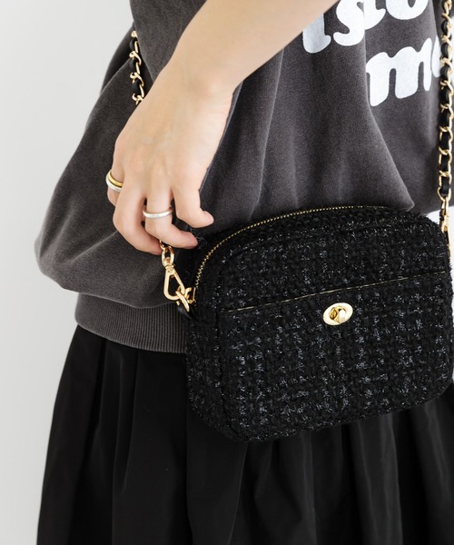 URBAN RESEARCH(アーバンリサーチ)の「ツイードスクエアショルダーバッグ(ショルダーバッグ・レディース・ホワイト/グリーン/ブラック・-)」の17枚目の写真