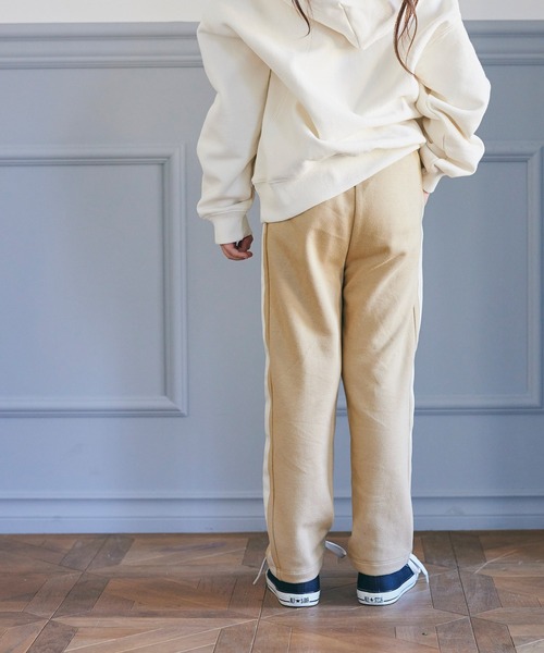 coca(coca)(コカ)の「キッズ 親子お揃いサイドラインパンツ(その他パンツ・キッズ・ブラック/ベージュ・110/120/130/140)」の5枚目の写真