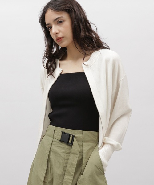 LAKOLE（ラコレ）の「12ゲージZIPショートカーディガン / 103590（カーディガン/ボレロ・レディース・ブラック/ライトブルー/グレー/アイボリー・SMALL/MEDIUM）」の2枚目の写真