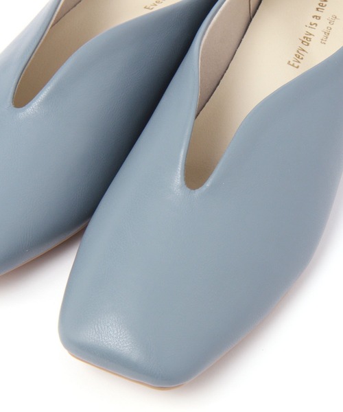 studio CLIP（スタディオクリップ）の「【消臭/抗菌防臭/クッションインソール】やわらかカラーパンプス（パンプス・レディース・ブラック/ライトブルー/イエロー/その他2・MEDIUM/LARGE）」の8枚目の写真