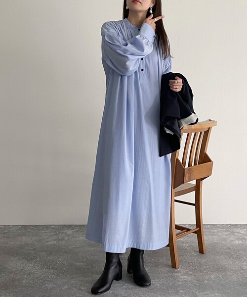 fredy emue（フレディエミュ）の「ブライトローン袖ボリュームワンピース（ペチワンピ付き）（ワンピース・レディース・サックスブルー/ブラック/オフホワイト・38）」の16枚目の写真