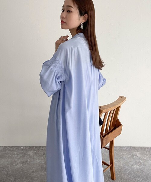 fredy emue（フレディエミュ）の「ブライトローン袖ボリュームワンピース（ペチワンピ付き）（ワンピース・レディース・サックスブルー/ブラック/オフホワイト・38）」の15枚目の写真