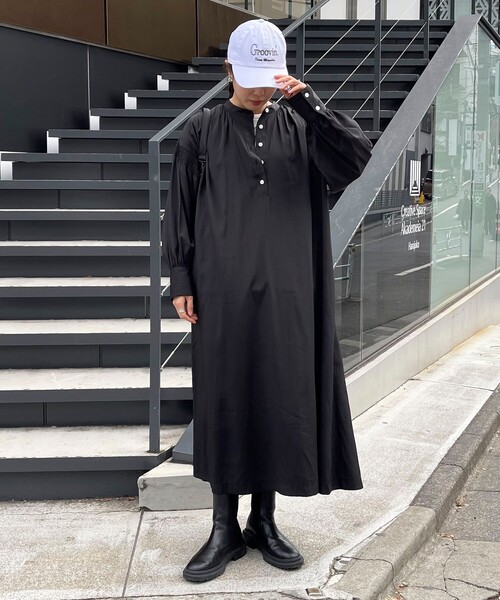 fredy emue（フレディエミュ）の「ブライトローン袖ボリュームワンピース（ペチワンピ付き）（ワンピース・レディース・サックスブルー/ブラック/オフホワイト・38）」の6枚目の写真