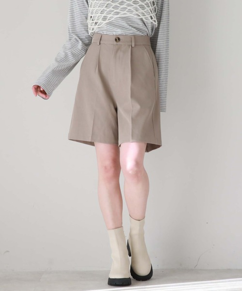 archives（アルシーヴ）の「タックショートパンツ（その他パンツ・レディース・グレイッシュベージュ/アイボリー/グリーン・MEDIUM）」の2枚目の写真