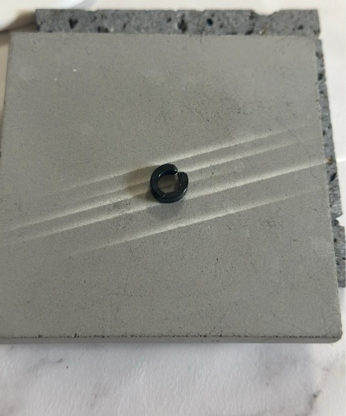 Burner(バーナー)の「【OKUOKU 0909】イヤーカフ シンプルデザイン oku-ecuff-00315 U(イヤーカフ・メンズ・シルバー/シルバー系その他/U/O/P/Q/R/S/T/G/H/I/J/M/N/A/B/C/D/E/F/K/L・ONE SIZE)」の12枚目の写真