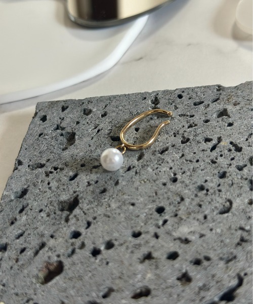 Burner(バーナー)の「【OKUOKU 0909】イヤーカフ シンプルデザイン oku-ecuff-00315 U(イヤーカフ・メンズ・シルバー/シルバー系その他/U/O/P/Q/R/S/T/G/H/I/J/M/N/A/B/C/D/E/F/K/L・ONE SIZE)」の20枚目の写真