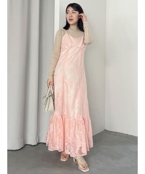 MERCURYDUO(マーキュリーデュオ)の「スパークルレースキャミティアードワンピース(ワンピース・レディース・オフホワイト/ダークブラウン/オレンジ・SMALL/MEDIUM)」の10枚目の写真