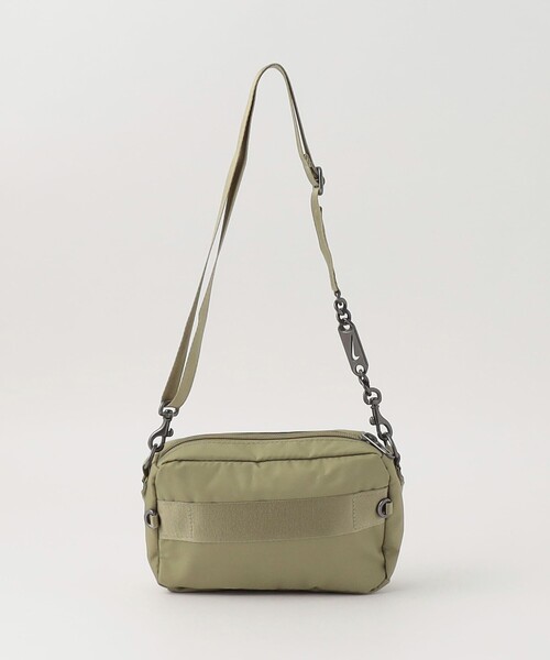 NIKE(ナイキ)の「<NIKE>ウィメンズ フューチュラ クロスボディバッグ/1L(ショルダーバッグ・レディース・オリーブ/ブラック・FREE)」の16枚目の写真