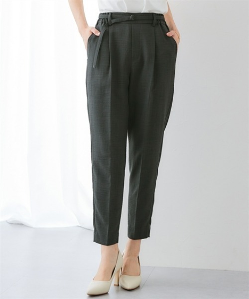 7days Life Styling（セブンデイズライフスタイリング）の「麻調合繊ベルト付テーパードパンツ（しわになりにくい・接触冷感・ＵＶカット・洗える）（スラックス・レディース・モカ/ネイビー/ライトベージュ/グリーン/チャコールグレー・S/M/L/LL）」の2枚目の写真