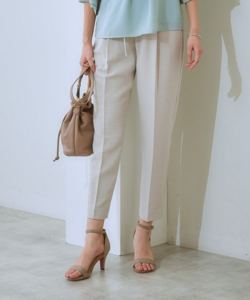7days Life Styling（セブンデイズライフスタイリング）の「麻調合繊ベルト付テーパードパンツ（しわになりにくい・接触冷感・ＵＶカット・洗える）（スラックス・レディース・モカ/ネイビー/ライトベージュ/グリーン/チャコールグレー・S/M/L/LL）」の10枚目の写真