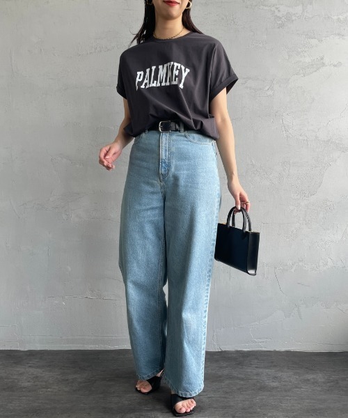 MICA&DEAL（マイカ＆ディール）の「[MICA&DEAL/マイカアンドディール] 別注 PALMKEY ロゴプリントTシャツ（Tシャツ/カットソー・レディース・チャコール/ホワイト/グレイッシュベージュ・F）」の18枚目の写真