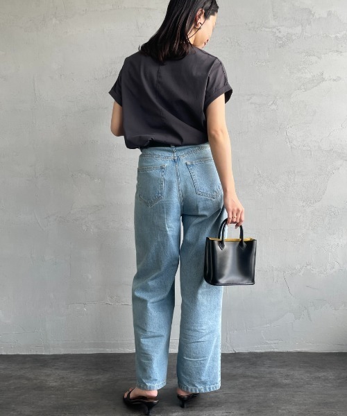 MICA&DEAL（マイカ＆ディール）の「[MICA&DEAL/マイカアンドディール] 別注 PALMKEY ロゴプリントTシャツ（Tシャツ/カットソー・レディース・チャコール/ホワイト/グレイッシュベージュ・F）」の19枚目の写真