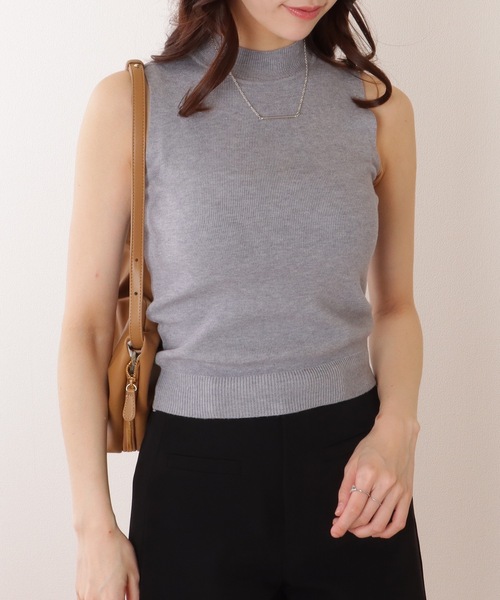 Lace Ladies(レースレディース)の「ソリッドカラー プチハイネック ノースリーブ ニット プルオーバー(ニット/セーター・レディース・グレー/アイボリー/ブラック/ブラウン/ホワイト・FREE)」の8枚目の写真