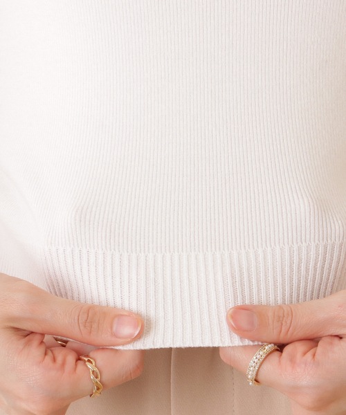 新品未使用　30800円　archivio ノースリーブプルオーバー　サイズ36 セール】ソリッドカラー プチハイネック ノースリーブ ニット