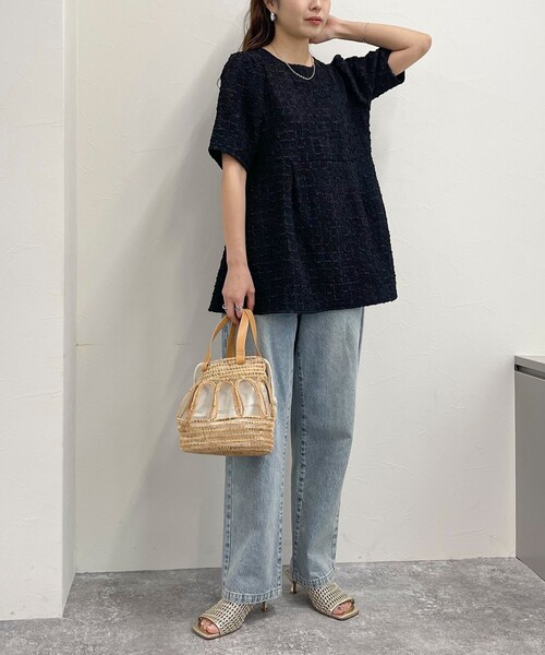 fredy emue(フレディエミュ)の「ペプラム切替半袖ジャガードブラウス(シャツ/ブラウス・レディース・サックスブルー/ブラック/オフホワイト・38)」の16枚目の写真