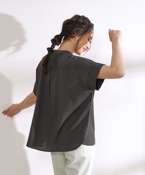 DRESKIP(ドレスキップ)の「◆【無理せずキレイ】バンドカラーブラウス(シャツ/ブラウス・レディース・グリーン系/チャコールグレー/ライトベージュ/カーキ・00)」の12枚目の写真